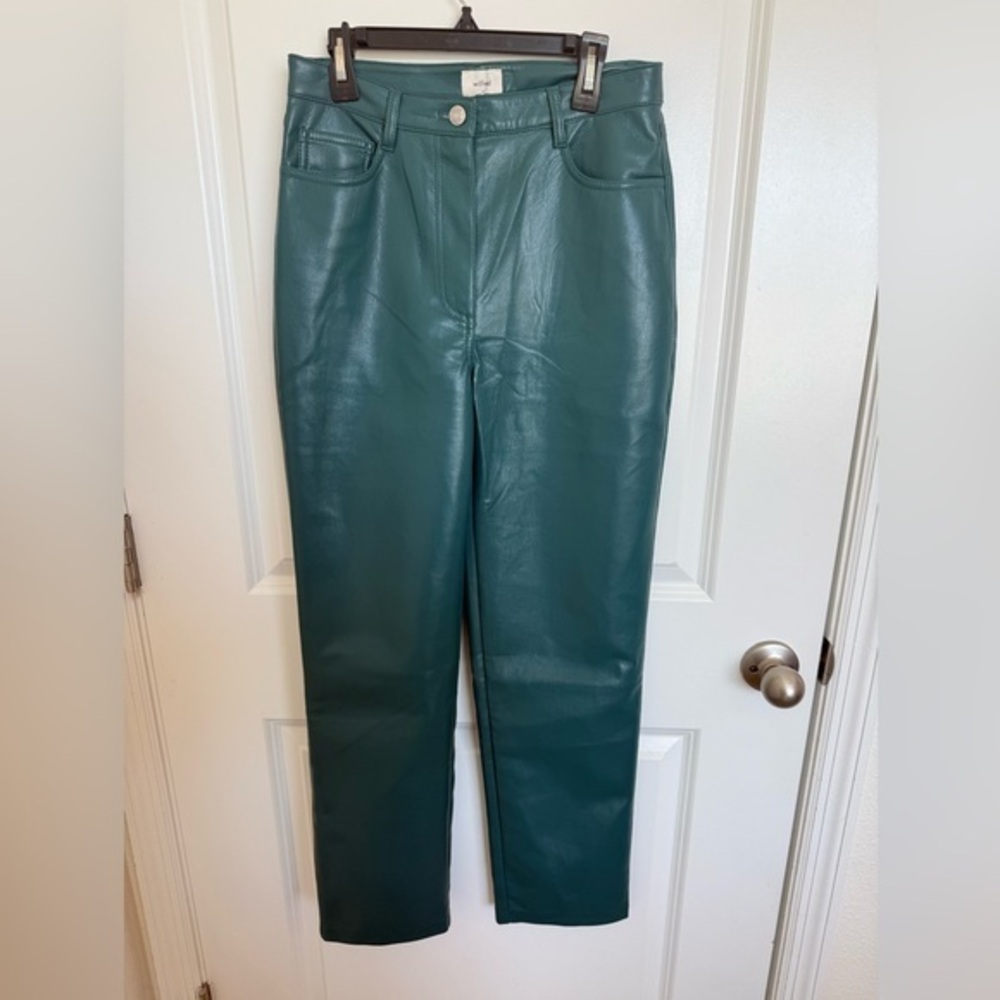 Aritzia Wilfred High Waisted Vegan Leather Pants Size 4